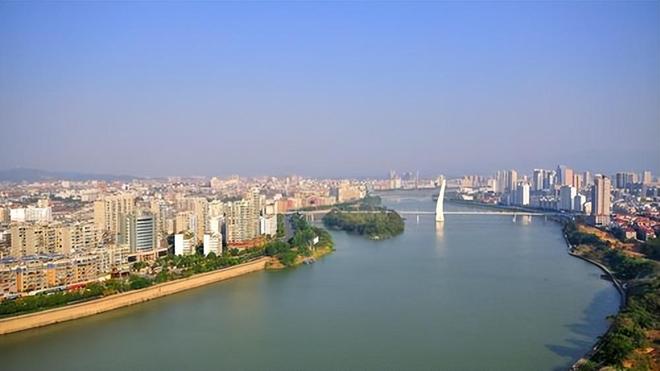 江西，青春记忆中的红色土地之旅